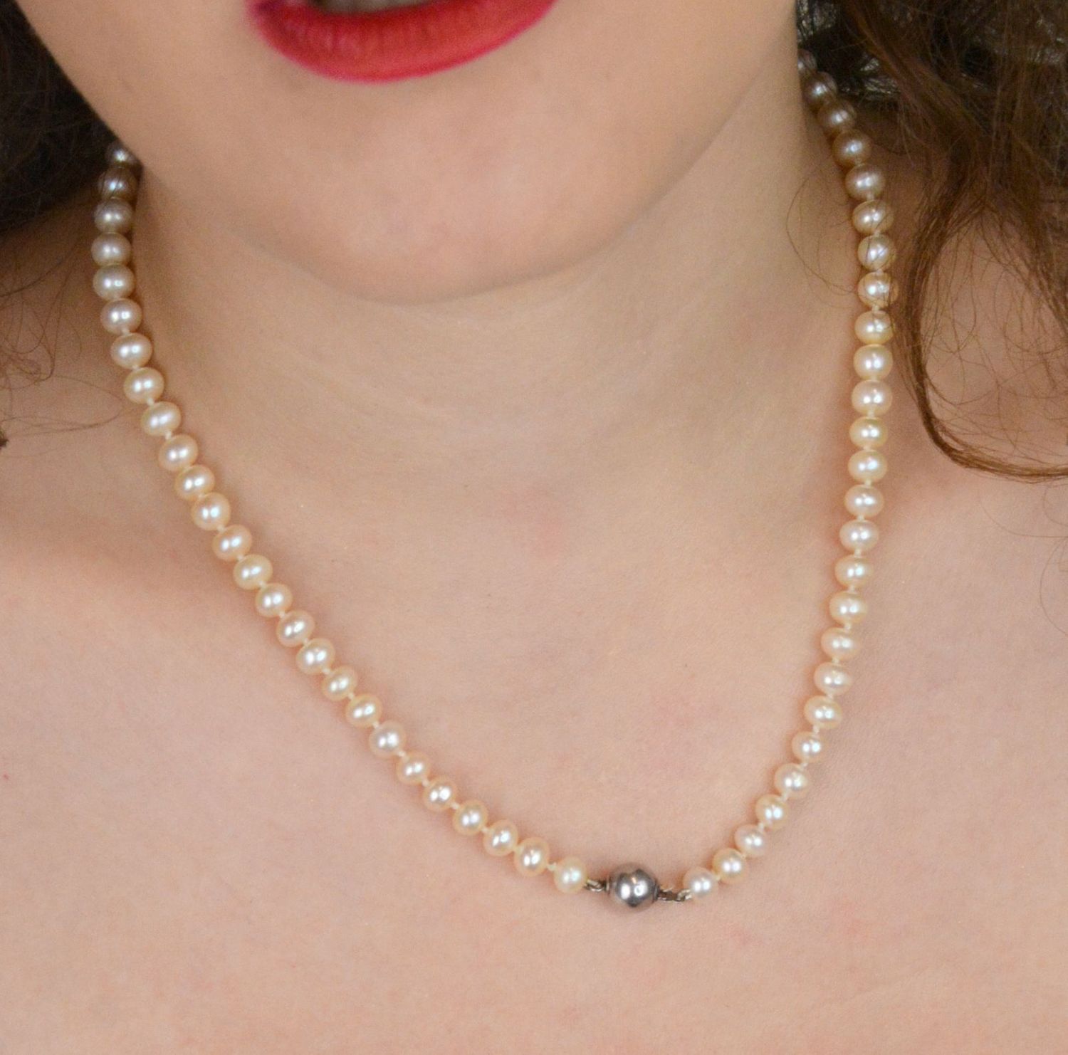 Naszyjnik z białych pereł naturalnych 6 mm  50 cm  Supełkowanie  Srebro 925hh.jpg